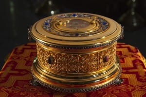 Ковчег с частицей мощей святой мученицы Людмилы, Княгини Чешской.